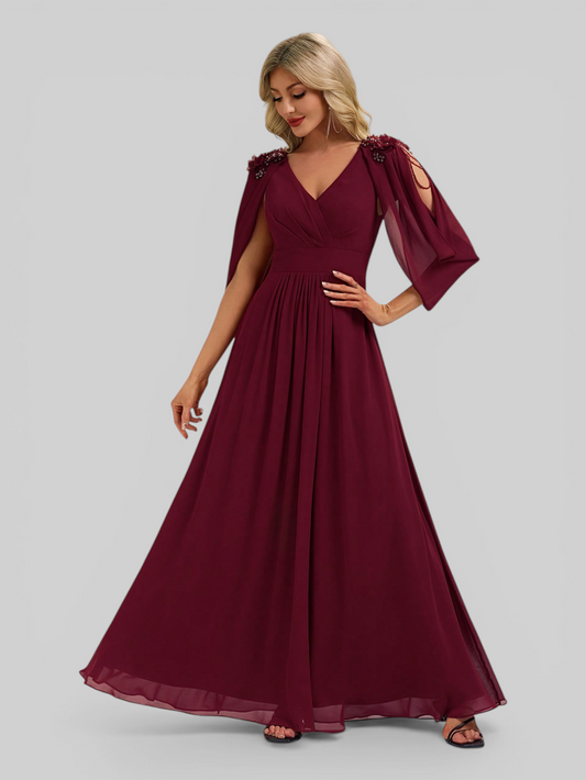 Vestido de Festa Longo com Capa e Apliques Oriente