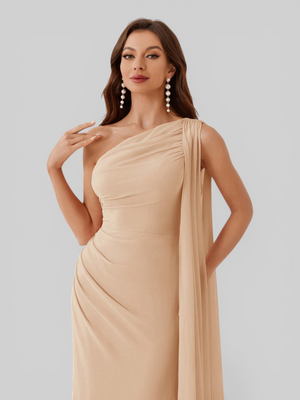 Vestido de Festa Longo com Capa Isis