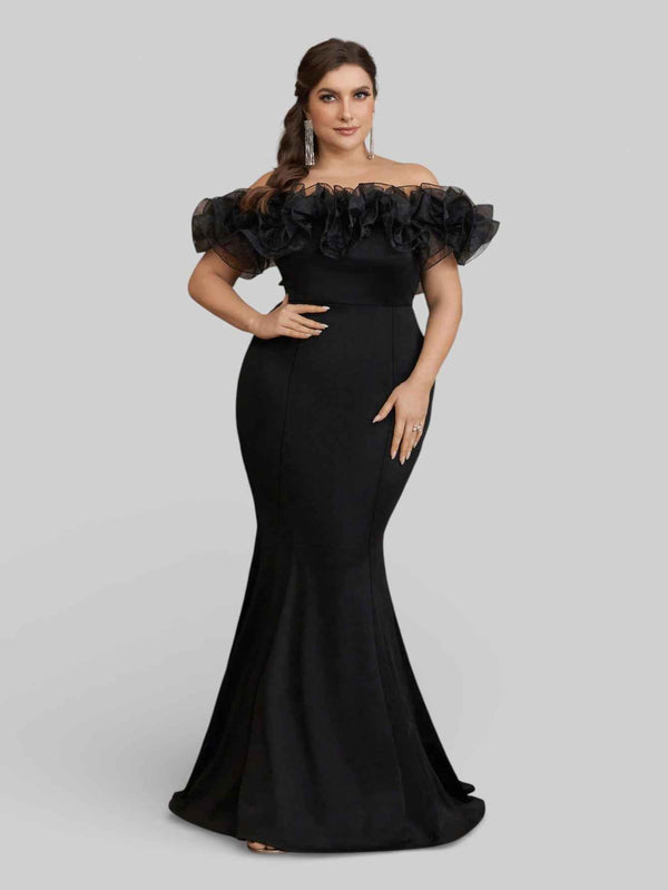 Vestido de Festa Plus Size Ombro a Ombro Flowers