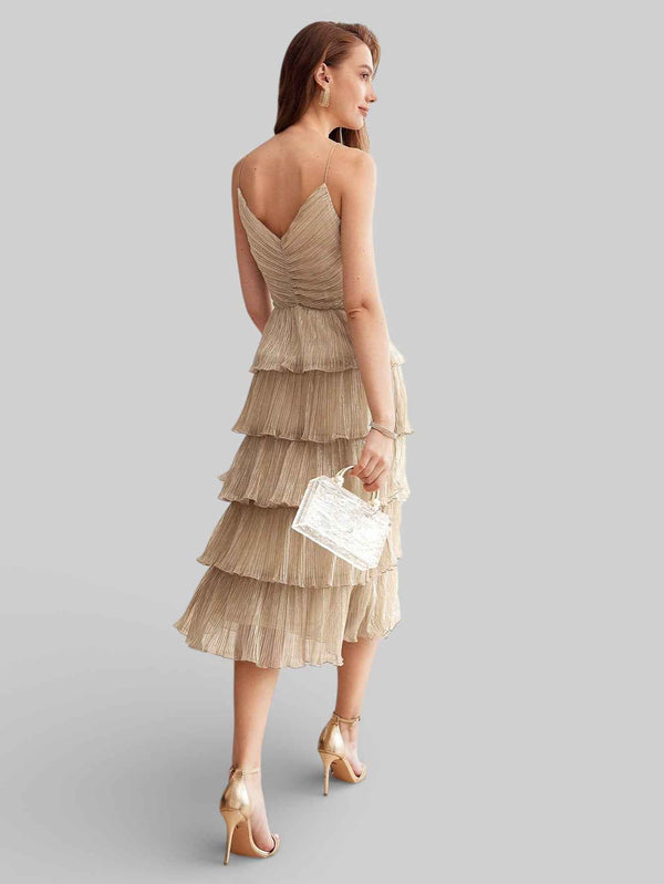 Vestido de Festa Curto em Camadas Metalizado