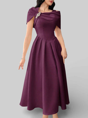 Vestido de Festa Curto Assimétrico Strass