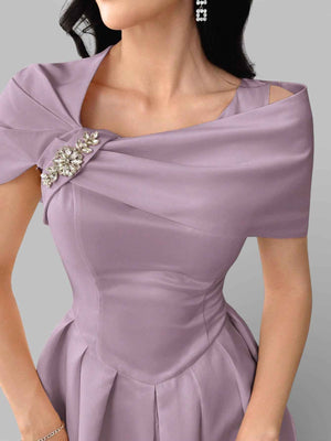 Vestido de Festa Curto Assimétrico Strass