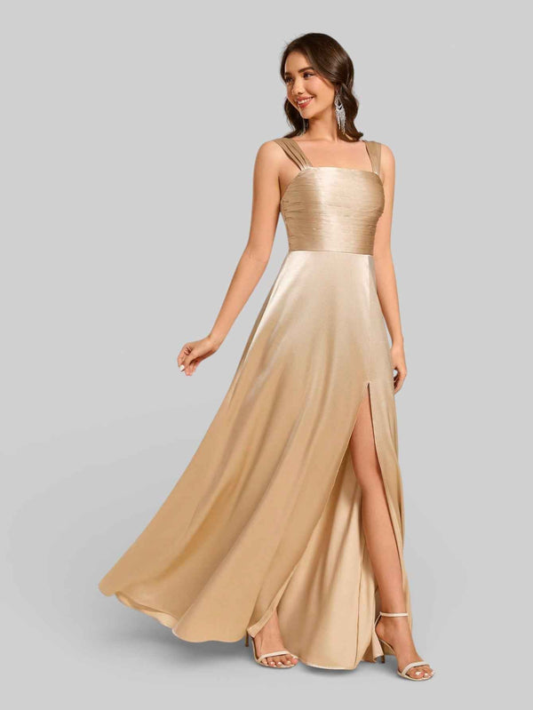 Vestido de Festa com Fenda Gola Quadrada Acetinado