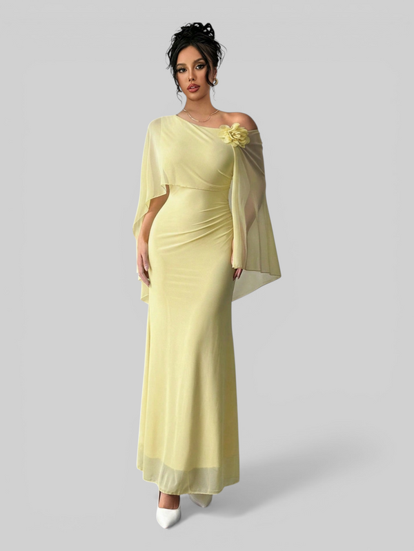 Vestido de Festa Longo Com Capa e Flor Flamesqui