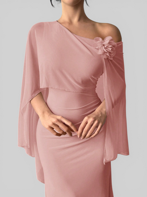 Vestido de Festa Longo Com Capa e Flor Flamesqui