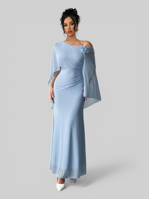 Vestido de Festa Longo Com Capa e Flor Flamesqui