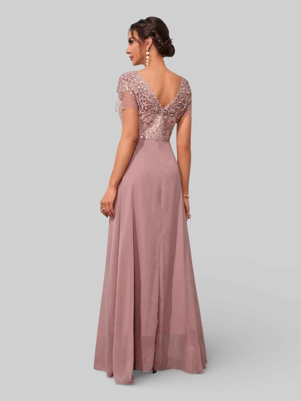 Vestido Plus Size Bordado Rose