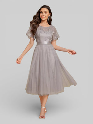 Vestido de Festa Curto Plus Size Village - Aurea Dress