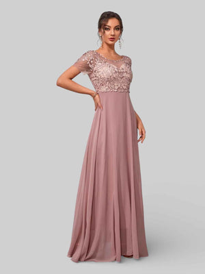 Vestido Plus Size Bordado Rose