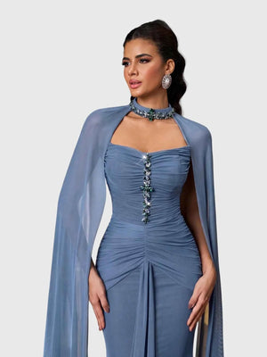 Vestido de Festa Longo Gola Halter com Capa Pedrarias Five