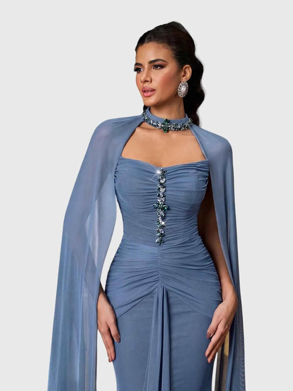 Vestido de Festa Longo Gola Halter com Capa Pedrarias Five