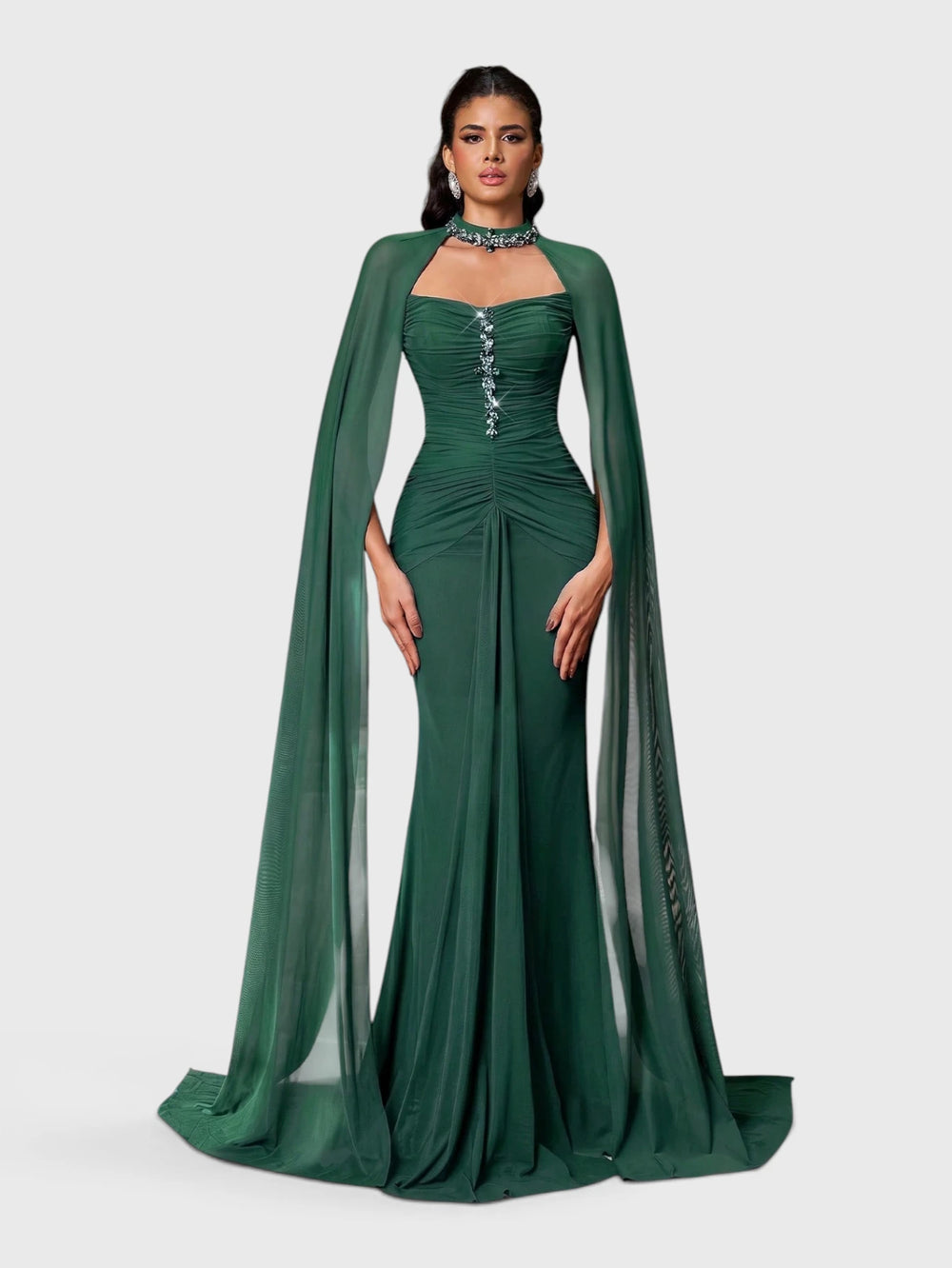 Vestido de Festa Longo Gola Halter com Capa Pedrarias Five
