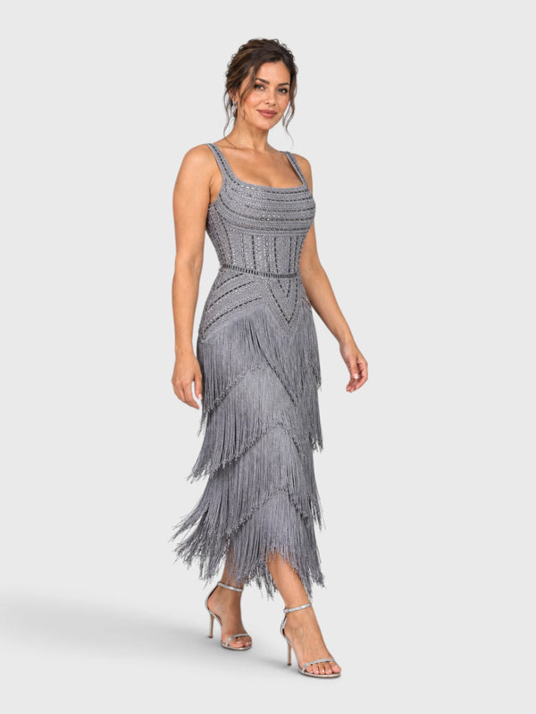 Vestido de Festa Longo Bordado em Paetê e Franjas Tamiris