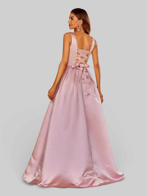 Vestido de Festa Gola Quadrada Acetinado