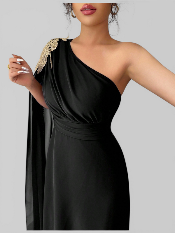 Vestido de Festa Longo Bordado com Capa Tamara