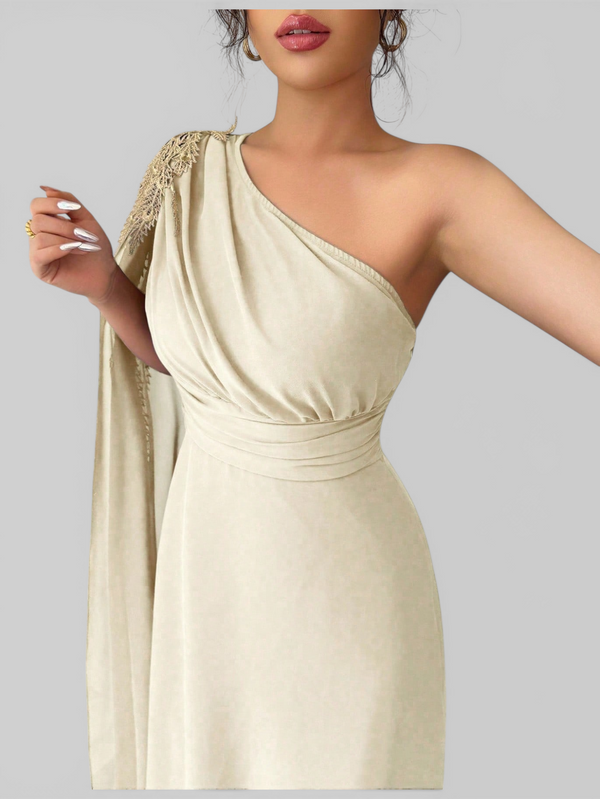 Vestido de Festa Longo Bordado com Capa Tamara
