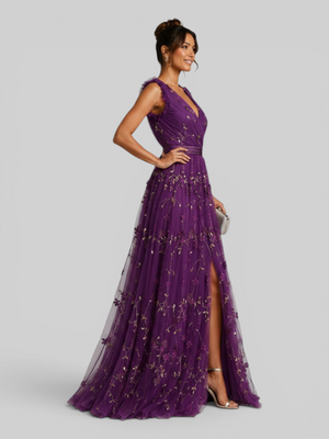 Vestido de Festa Longo Bordado e Apliques Gola V Mallet
