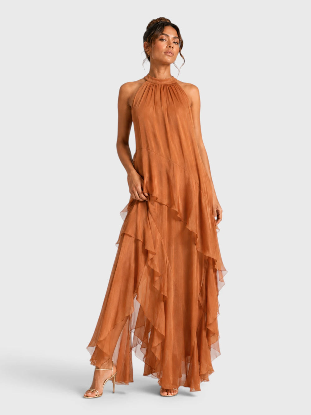 Vestido de Festa Longo Camadas Gola Halter Linear