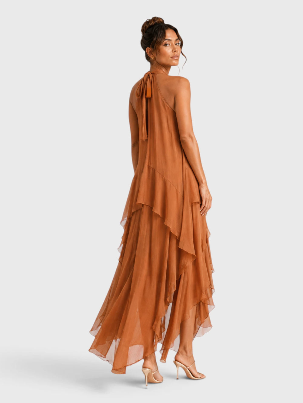Vestido de Festa Longo Camadas Gola Halter Linear