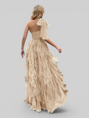 Vestido de Festa Longo Nula Manga Cascata com fenda Berlim