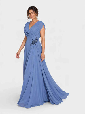 Vestido de Festa Longo Plus Size Bordado Flamesqui