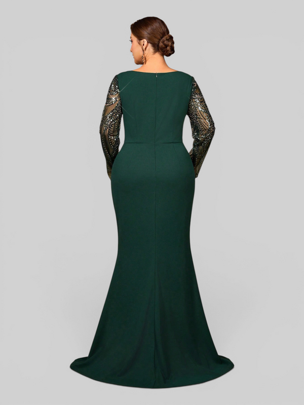 Vestido de Festa Longo Plus Size Manga Longa com Bordado e Apliques