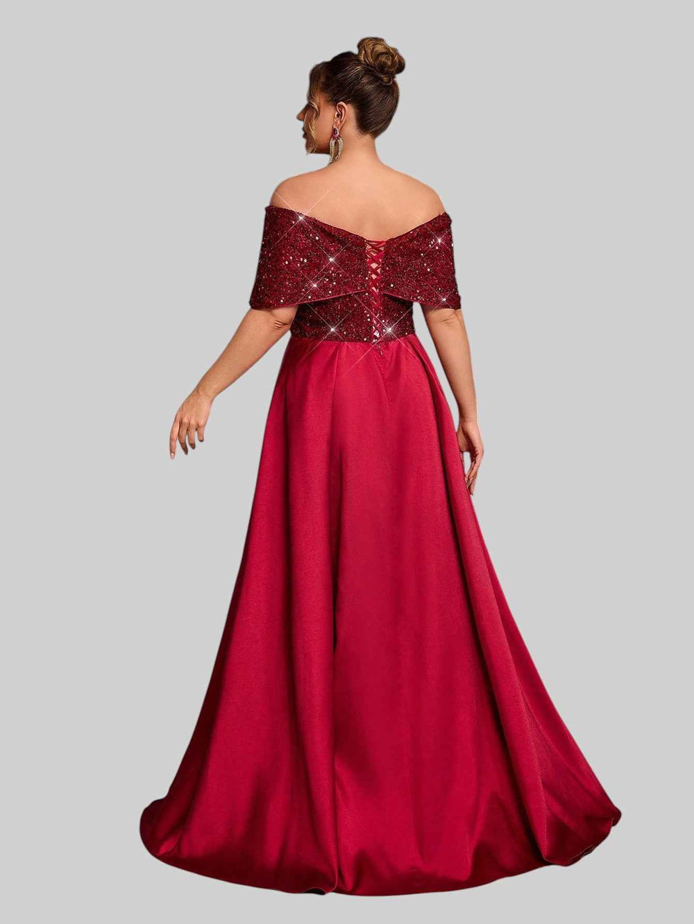 Vestido de Festa Longo Plus Size Ombro a Ombro Paetê Barcellos