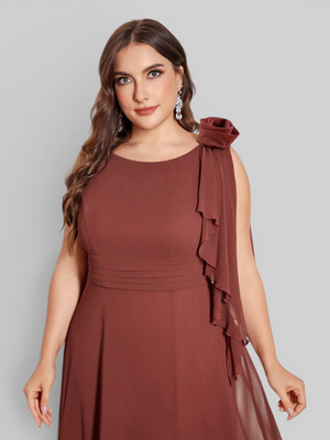 Vestido de Festa Longo Plus Size com Fenda e Flowers