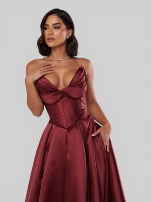 Vestido de Festa Longo Tomara que Caia Scarlet Corset