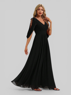 Vestido de Festa Longo com Capa e Apliques Oriente