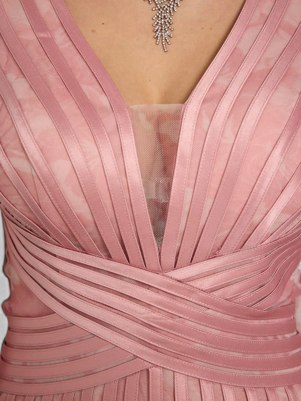Vestido de Festa Manga Longa Gola V Folhagem