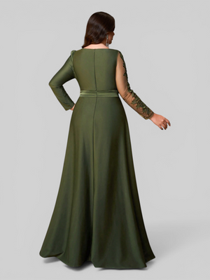 Vestido de Festa Manga Longa Plus Size Bordado Samira
