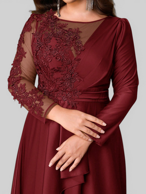 Vestido de Festa Manga Longa Plus Size Bordado Samira