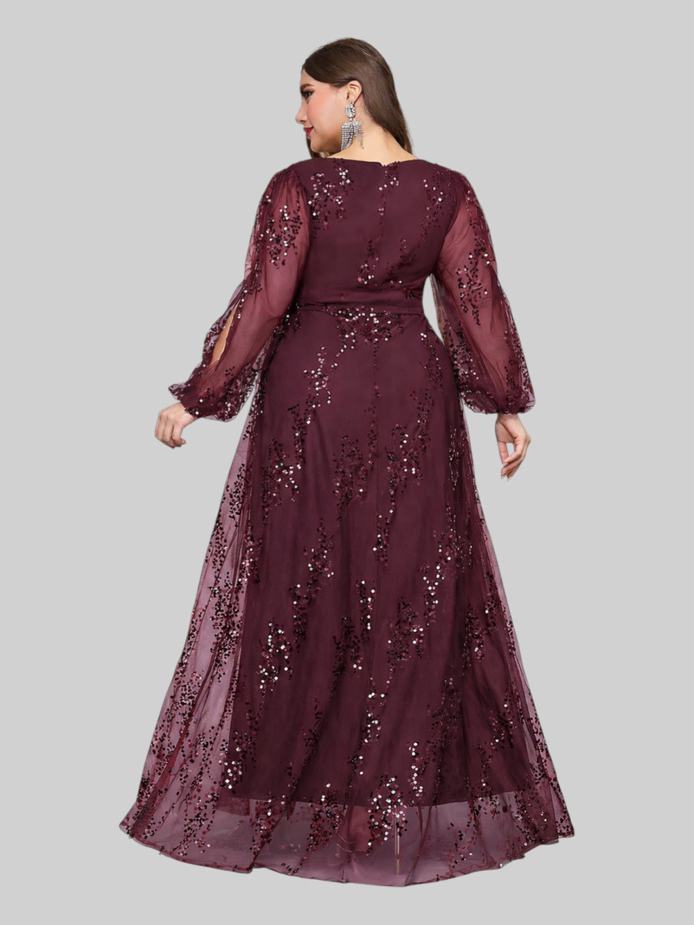 Vestido de Festa Manga Longa Plus Size Lantejoulas