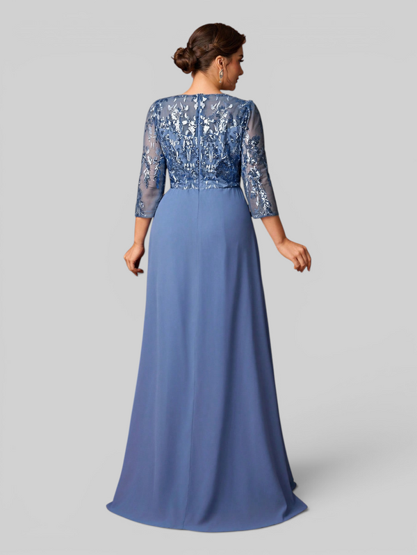 Vestido de Festa Plus Size Manga Longa Bordado e Paetê Pequim