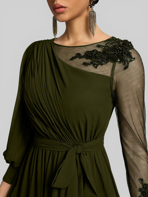 Vestido de Festa e Madrinha Manga Longa Bordado e Laço