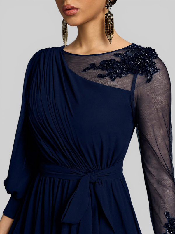 Vestido de Festa e Madrinha Manga Longa Bordado e Laço