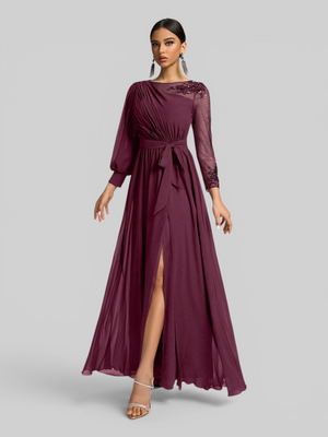 Vestido de Festa e Madrinha Manga Longa Bordado e Laço