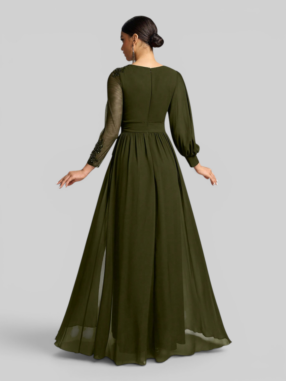 Vestido de Festa e Madrinha Manga Longa Bordado e Laço