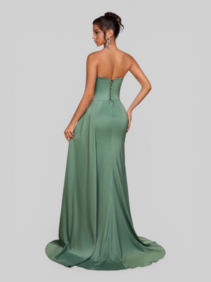 Vestido de Festa Longo Bordado e Paetê Famma