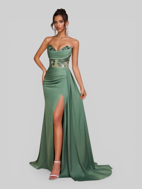 Vestido de Festa Longo Bordado e Paetê Famma