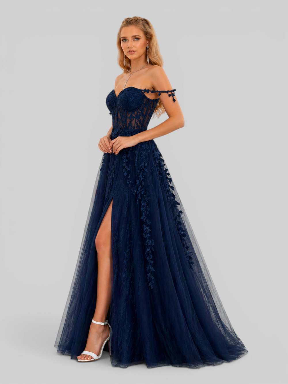 Vestido de Festa Longo Bordado com Fenda Debut