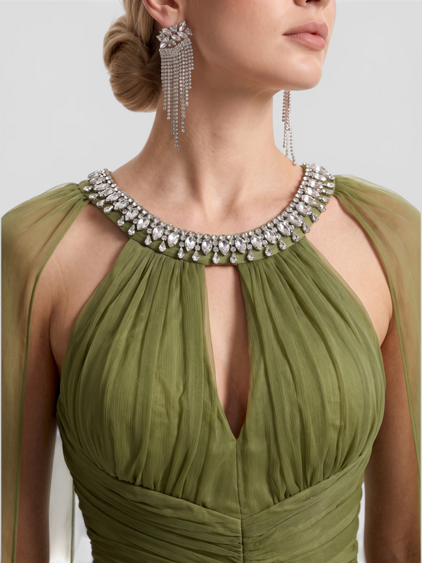 Vestido de Festa Longo com Capa Gola Halter Strass