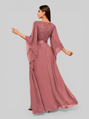 Vestido de Festa Longo com Capa Elegante