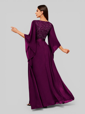 Vestido de Festa Longo com Capa Elegante