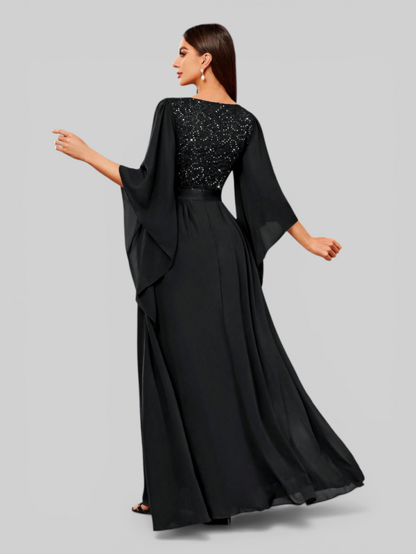 Vestido de Festa Longo com Capa Elegante