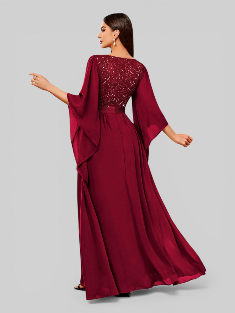 Vestido de Festa Longo com Capa Elegante