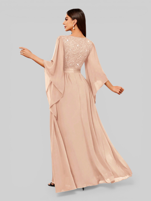 Vestido de Festa Longo com Capa Elegante