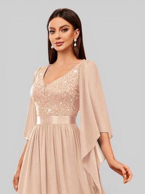 Vestido de Festa Longo com Capa Elegante