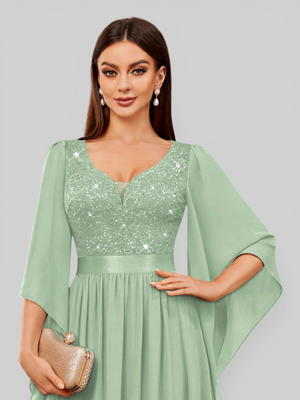 Vestido de Festa Longo com Capa Elegante